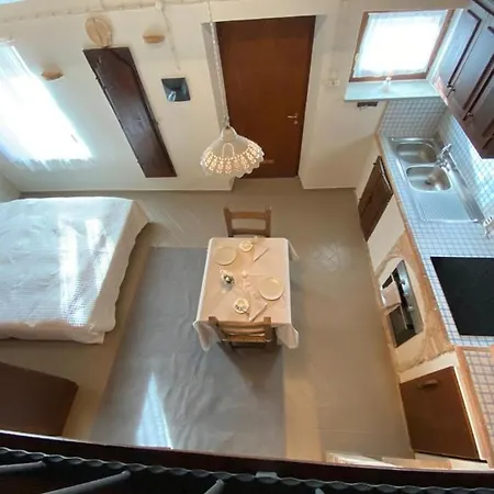 Sassolino Vacanze Apartamento *