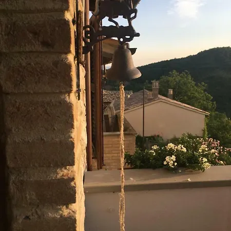 Sassolino Vacanze * Valtopina